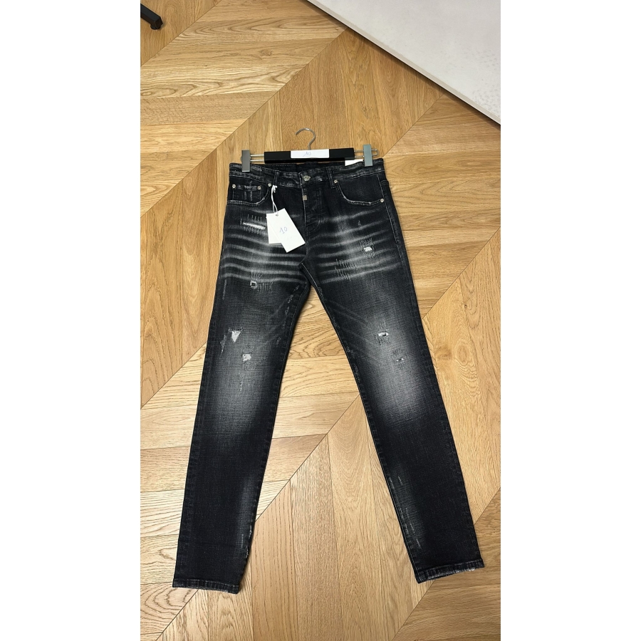 Jean REF 10